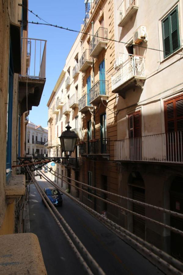 Amira Apartments トラーパニ エクステリア 写真