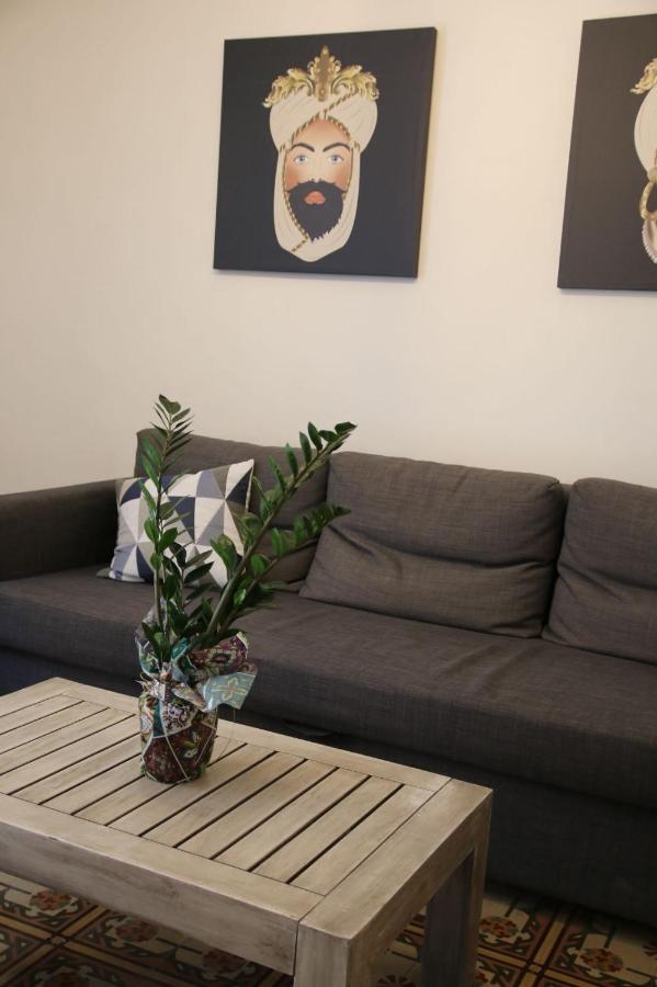 Amira Apartments トラーパニ エクステリア 写真