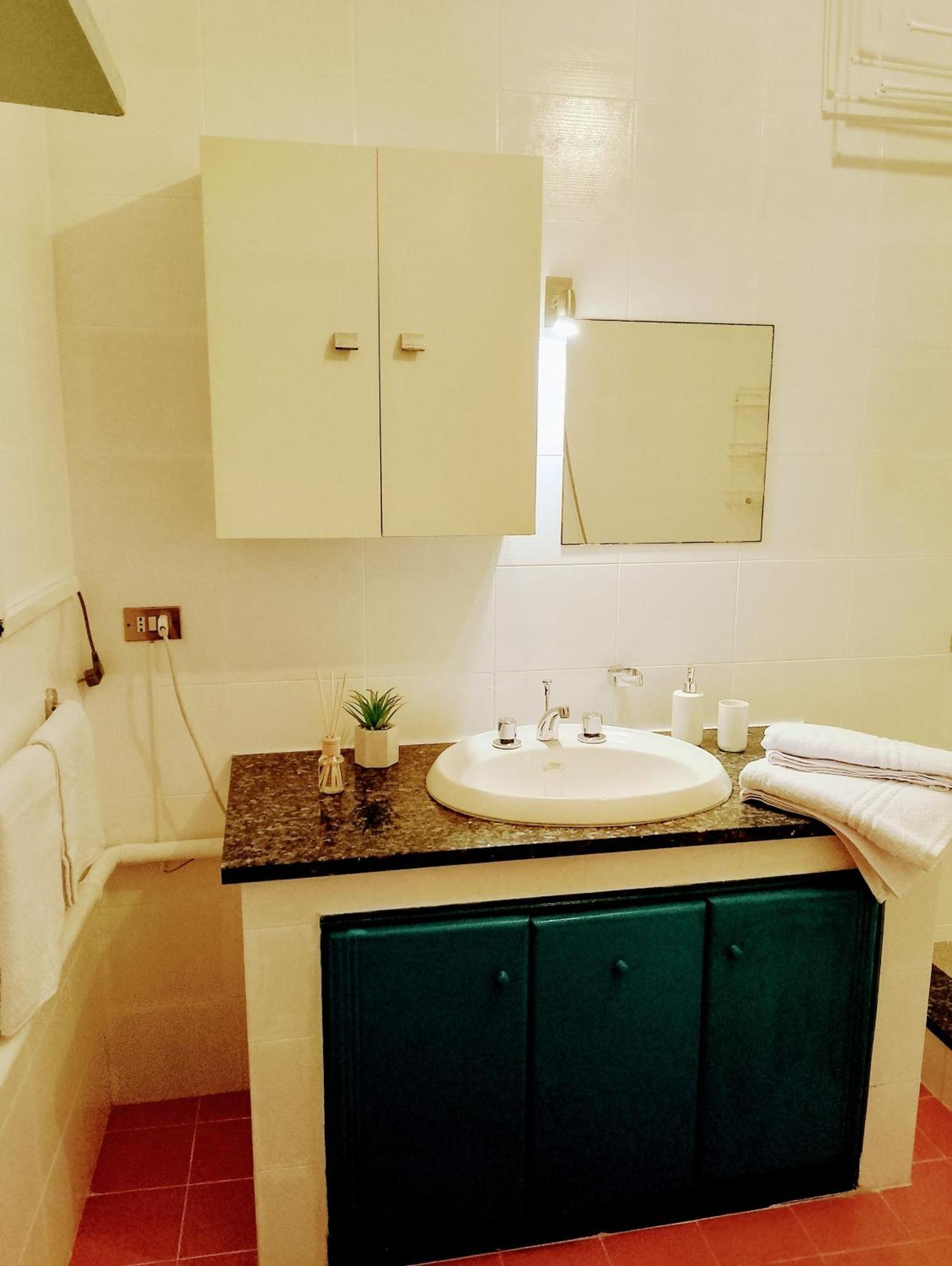Amira Apartments トラーパニ 部屋 写真