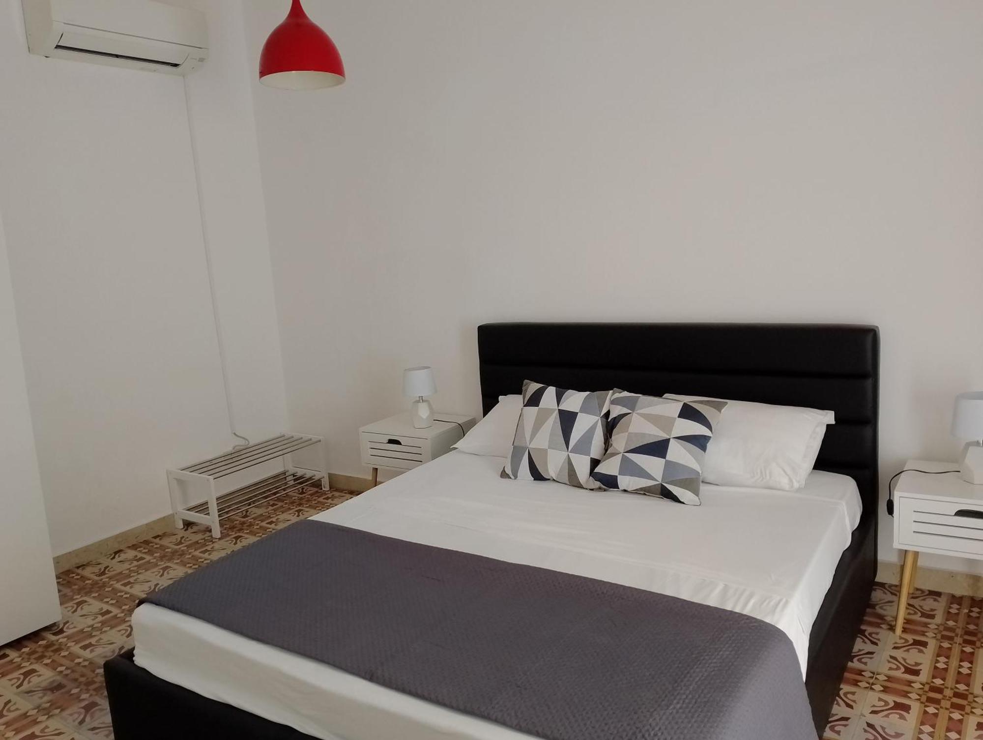 Amira Apartments トラーパニ エクステリア 写真